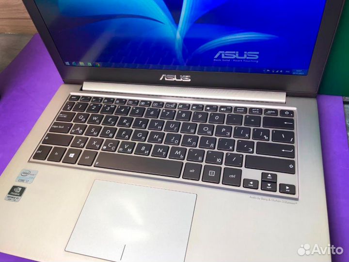 Ультрабук Asus i7/GeForce/240 GB SSD/13.3