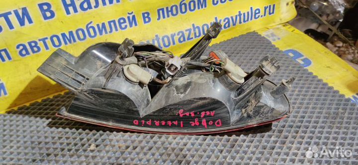 Фонарь задний левый Dodge Intrepid