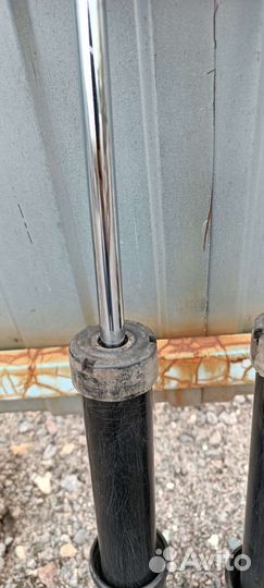 Стойки задние Рено Логан 1 пара