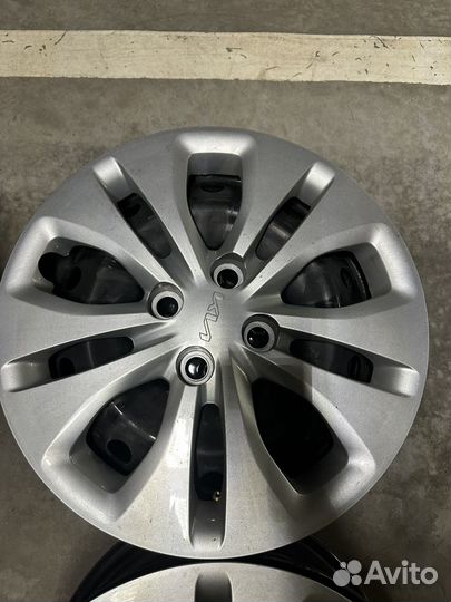 Штампованные ориг. диски от kio rio X с колпаками