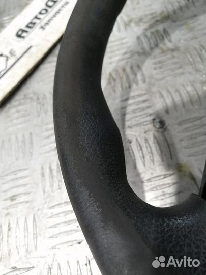 Рулевое колесо Nissan Note E11