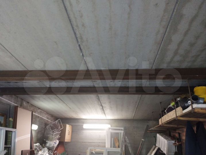 Гараж, > 30 м²