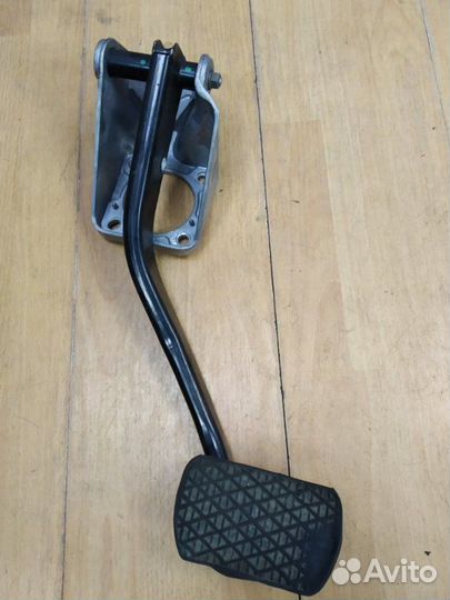 Педаль тормоза Mercedes Ml-350 W164 3.5 М272 2006