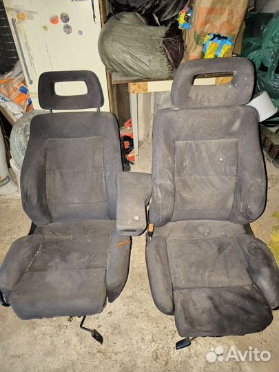 Передние сидения на audi