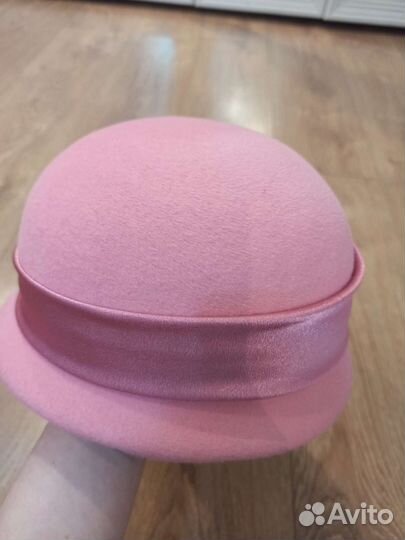 Шапка велюровая для девушек