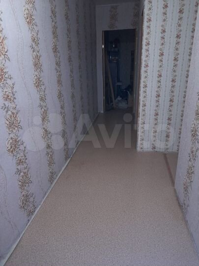 2-к. квартира, 48 м², 3/3 эт.