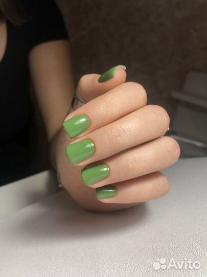 Маникюр с покрытием гель-лак
