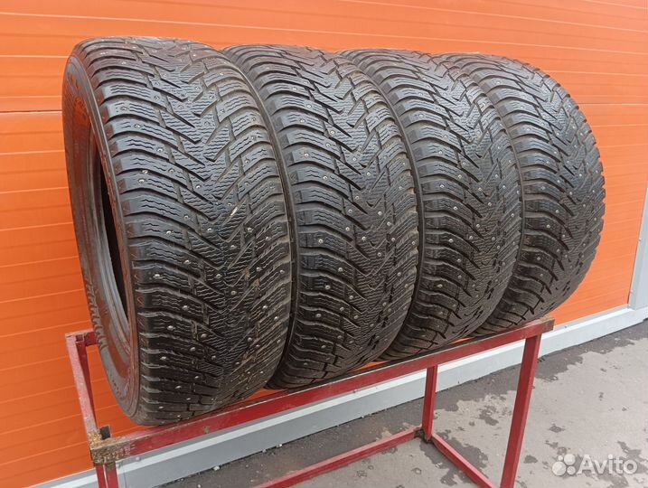 Nokian Tyres Hakkapeliitta 8 SUV 285/60 R18 93E