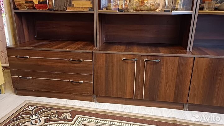 Шкаф сервант