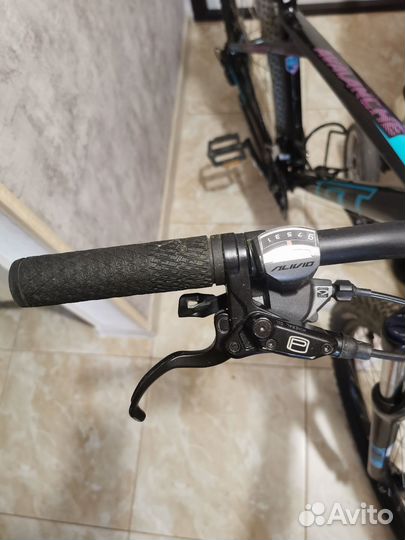 Велосипед GT avalanche comp