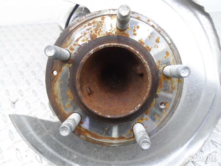 Ступица задняя правая Chevrolet Malibu 9