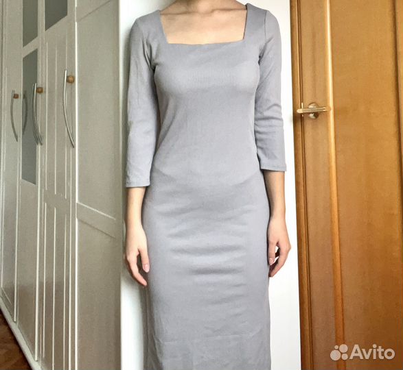 Платье в рубчик