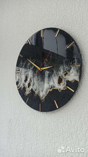 Часы из эпоксидной смолы