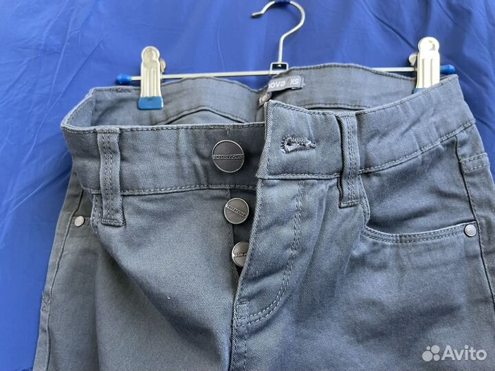 Джинсы р XS
