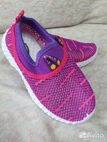 Обувь детская новая