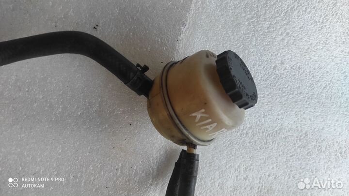 Бачок гур Kia Rio 1