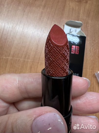 Givenchy помада Rouge Interdit Limited Edition