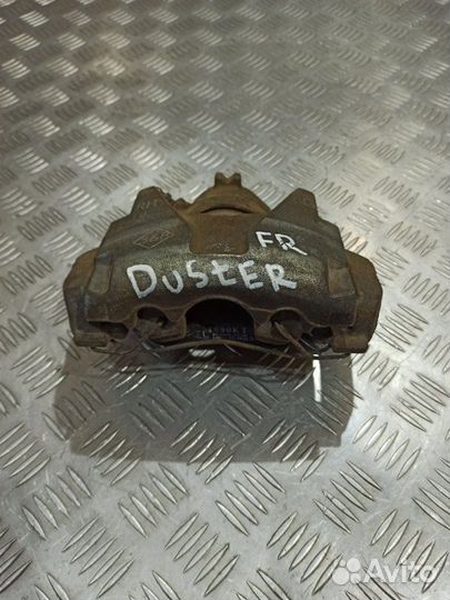 Суппорт тормозной передний правый Renault Duster