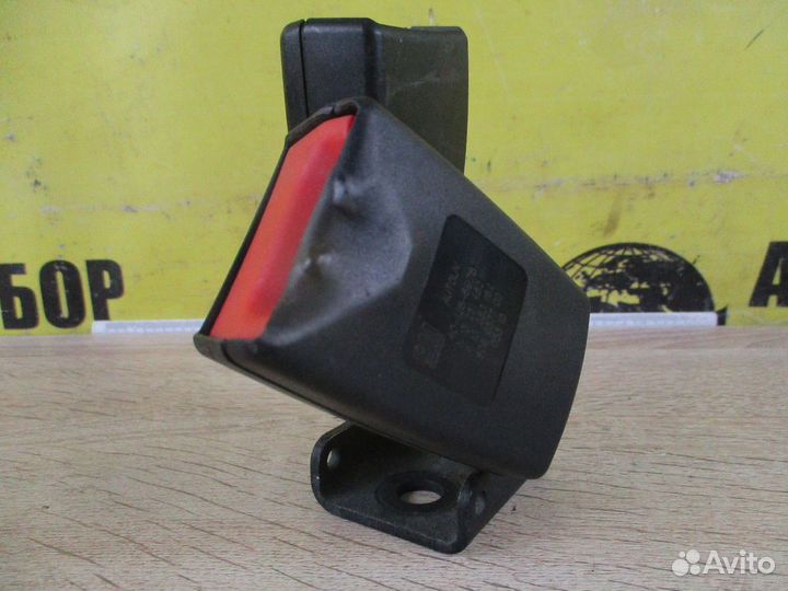 Ответная часть ремня безопасности Chevrolet Cruze