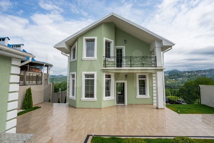 Дом 263,1 м² на участке 6,6 сот.