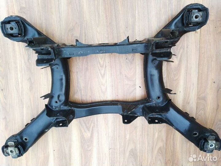 Задний подрамник Mercedes X164 W164