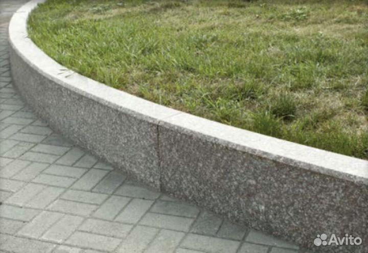 Бордюр из гранита
