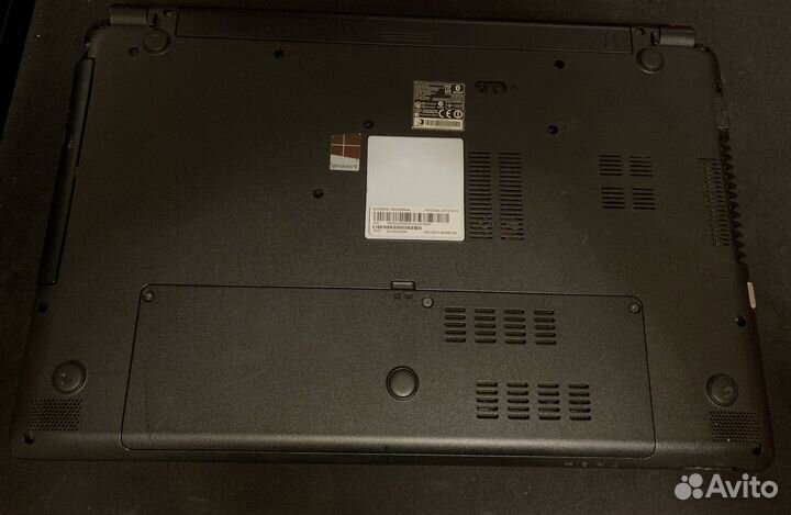 Packard Bell:AMD E1-2500/3gb/SSD/Radeon R3/8200