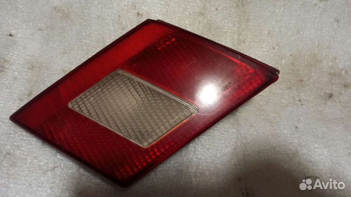 Фонарь задний внутренний Ваз 2115