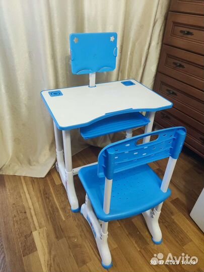 Детский стол парта и стул
