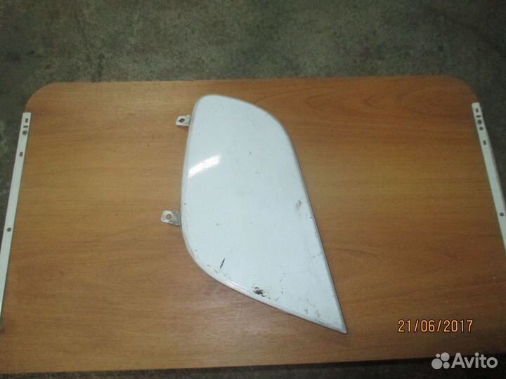 Накладка угла кабины правая Mercedes Truck Axor 2