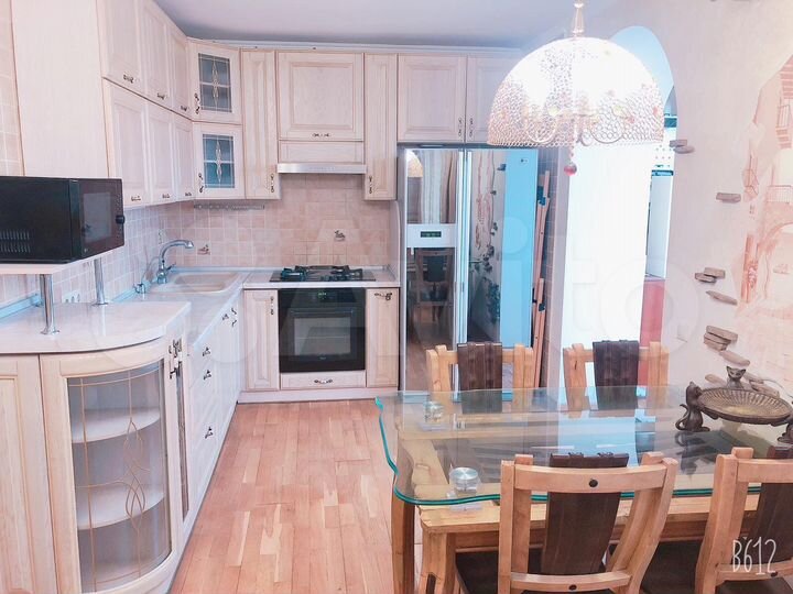 3-к. квартира, 74,3 м², 2/9 эт.