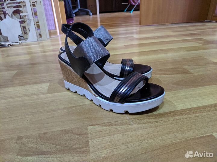 Босоножки