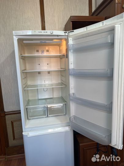 Холодильник hotpoint ariston