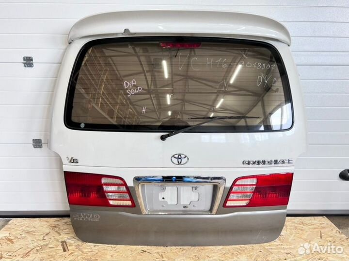 Дверь багажника задняя Toyota Grand Hiace VCH16