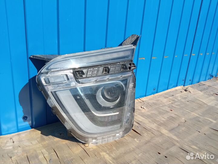 Фара левая Hyundai Creta 2 2021