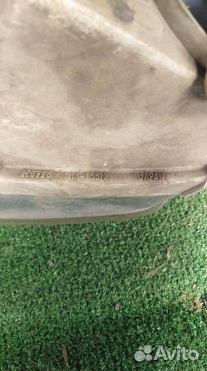 Туманка правая тайота премио 240