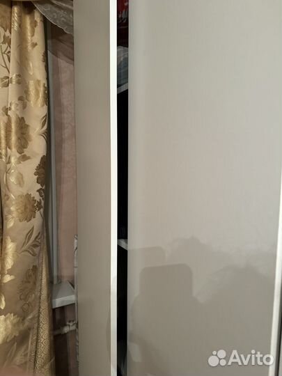 Шкаф для одежды белый