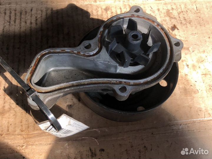 Помпа шкив Honda Civic R18A2