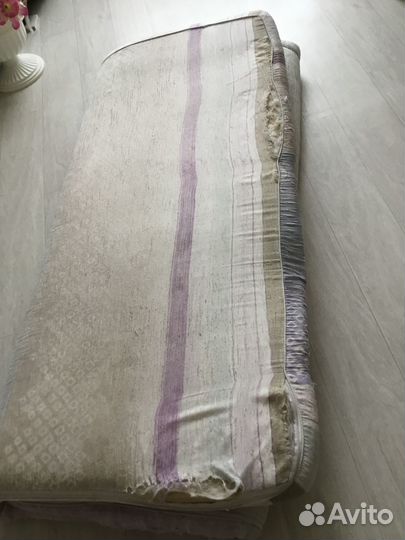 Матрас поролоновый от диван-кровати 150х205