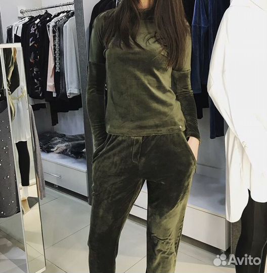 Костюм