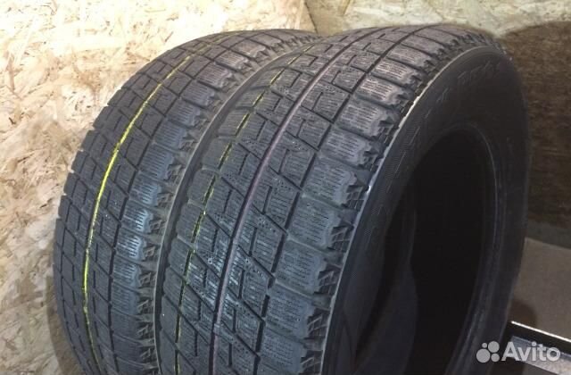 Bridgestone Blizzak Revo2 215/60 R17