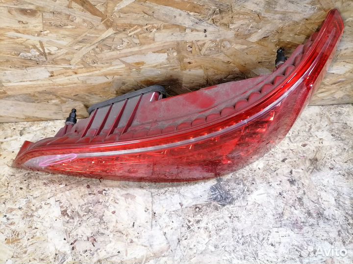 Фонарь правый Audi Q5 8R дефект