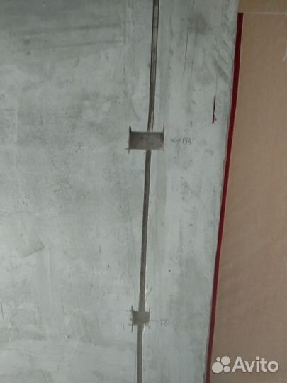 Штробление стен с пылесосом