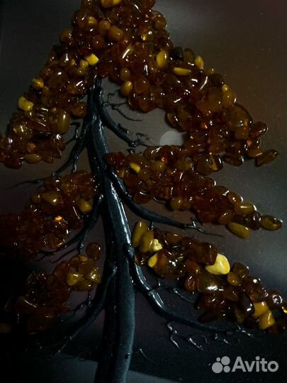 Картина с янтарем ручная работа