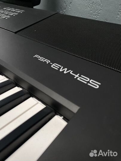 Yamaha PSR-EW425 Синтезатор