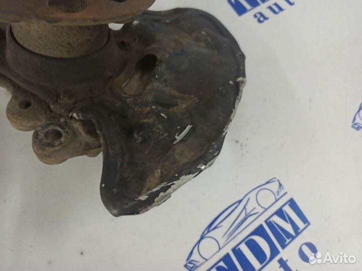 Поворотный кулак передний правый Mercedes C-class