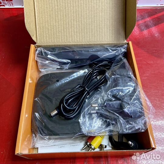 TV приставка цифровая Cadena 20 каналов t8