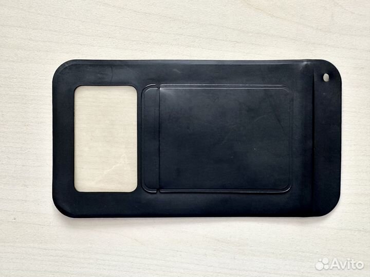 Водонепроницаемый чехол для телефона от Burton