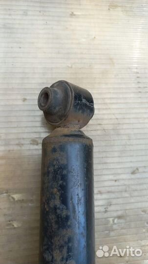 Амортизатор задний Chrysler PT Cruiser Wagon (200