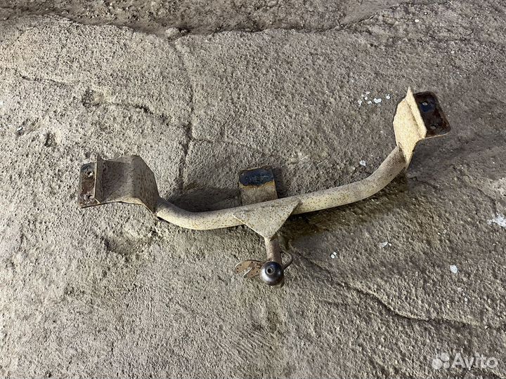 Фаркоп ваз 2112, приора